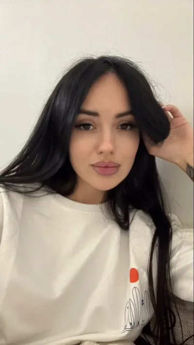 Вика, 23 года
