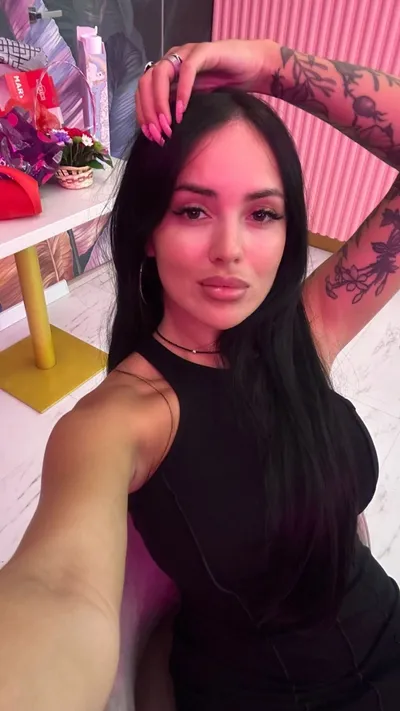 Вика, 23 года